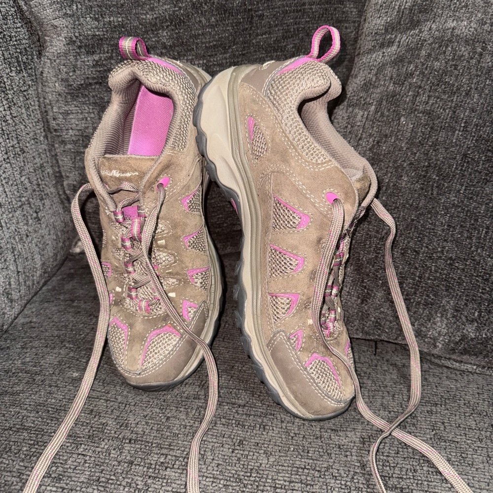 Eddie Bauer brown pink Suede/Mesh Hiking Athletic Shoe With Vibram Soles Size 9